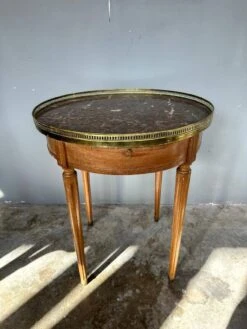 Hot Water Bottle Table With A Marble Top And A Brass Gallery. -Bookcases Sales 4cbd0ae1 7a40 4422 b31b 66bb68d4b3e2