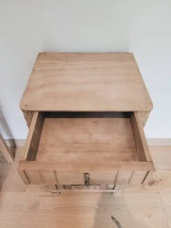 Art Deco Bedside Table / Occasional Piece Of Furniture -Bookcases Sales 4d7540b7 078a 4bfe 9639 7a2e58f49a33