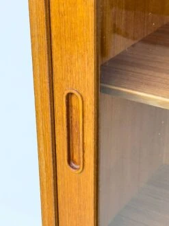 Meuble Danois En Teck Avec Portes En Verre Par Carlo Jensen Pour Hundevad & Co, 1960s -Bookcases Sales 4df8f13a ba8e 4d16 a65b cac60499284e