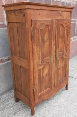 19th Century Wardrobe -Bookcases Sales 4ff3da05 0009 4eae b4fc 12c77ec7d830