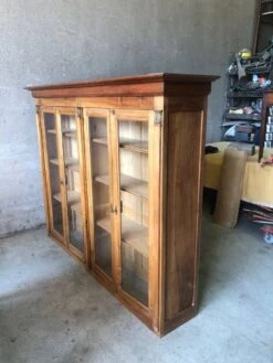 Old Glass Library -Bookcases Sales 50294030 c1f5 46c1 8f89 ef93bfa493ab