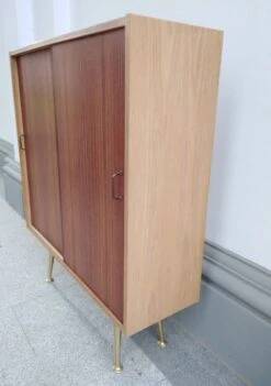 Mid Century Cabinet With Brass Legs -Bookcases Sales 52428c27 482b 4aa7 997d 869931afa1f2