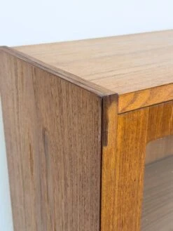 Meuble Danois En Teck Avec Portes En Verre Par Carlo Jensen Pour Hundevad & Co, 1960s -Bookcases Sales 52857f98 1af4 43a8 b0ad e2d82588cdd7