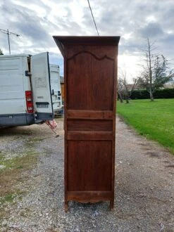 Walnut Bonnetière 19th -Bookcases Sales 53f0944e 1bf8 44a0 958d c8116a588aaa