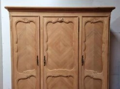 3 Door Wardrobe In Natural Wood 35 3 Door Wardrobe In Natural Wood -Bookcases Sales 54473743 6400 43d8 bd1e 2b14b49e3fb9