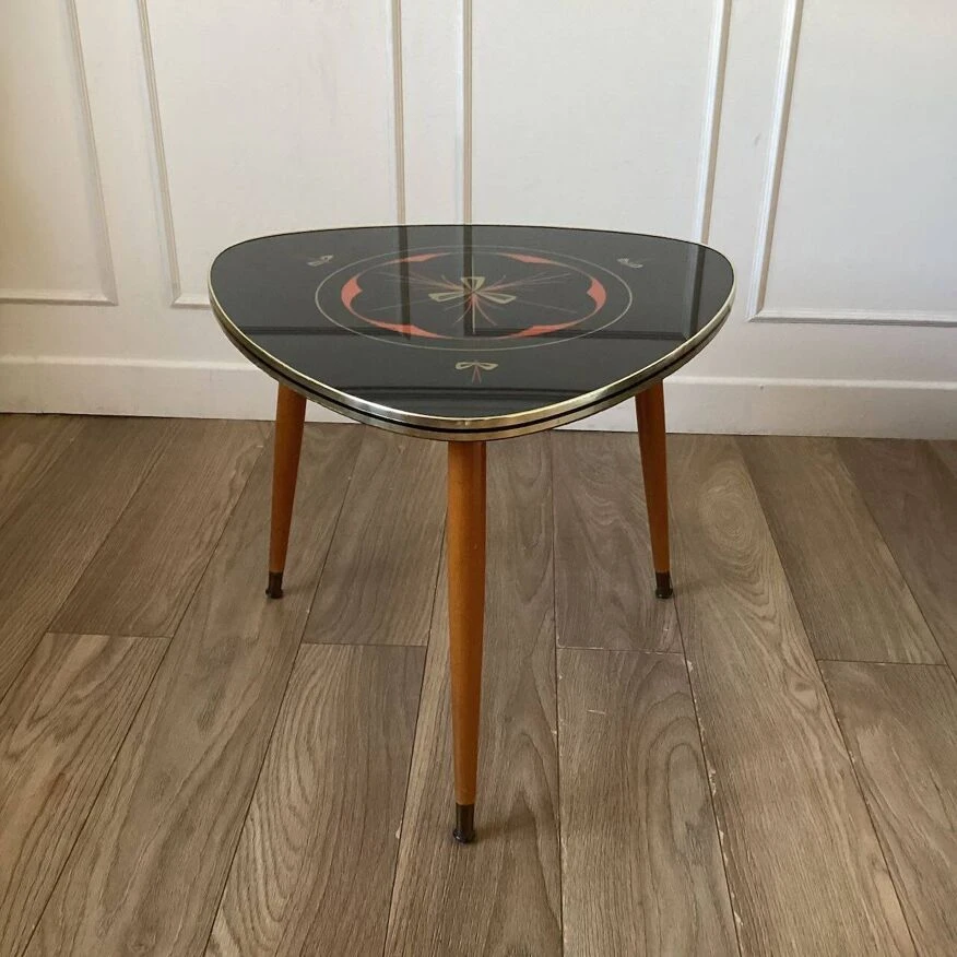 Vintage Pedestal Table 14 Vintage Pedestal Table - Image 14