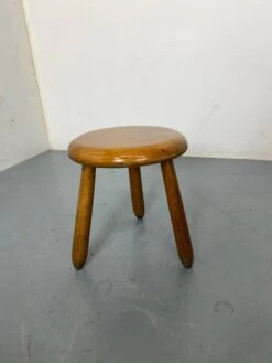 Small Mid-Century Modernist Round Oak Side Table B, 1950s -Bookcases Sales 569e2116 d672 4ca3 b594 b4731b6179ba