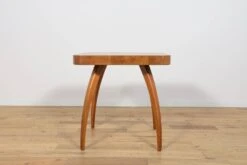 Vintage H-259 Coffee Table By Jindřich Halabala For UP Závody, 1950s 20 Vintage H-259 Coffee Table By Jindřich Halabala For UP Závody, 1950s -Bookcases Sales 593dd540 89cc 434b aa5e 0fc19991c5da