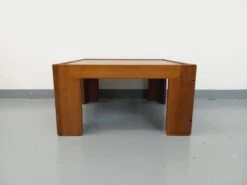 Vintage Italian Square Coffee Table By Afra And Tobia Scarpa For Cassina In Walnut From The 60s 70s 22 Vintage Italian Square Coffee Table By Afra And Tobia Scarpa For Cassina In Walnut From The 60s 70s -Bookcases Sales 5e645afd 8a41 4aba a4d8 9ca9e1dda417