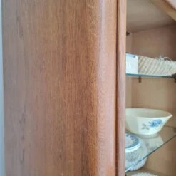 50s Mustache Feet Display Cabinet -Bookcases Sales 5fc370e5 e2ed 46e8 94dc c8cc16606744