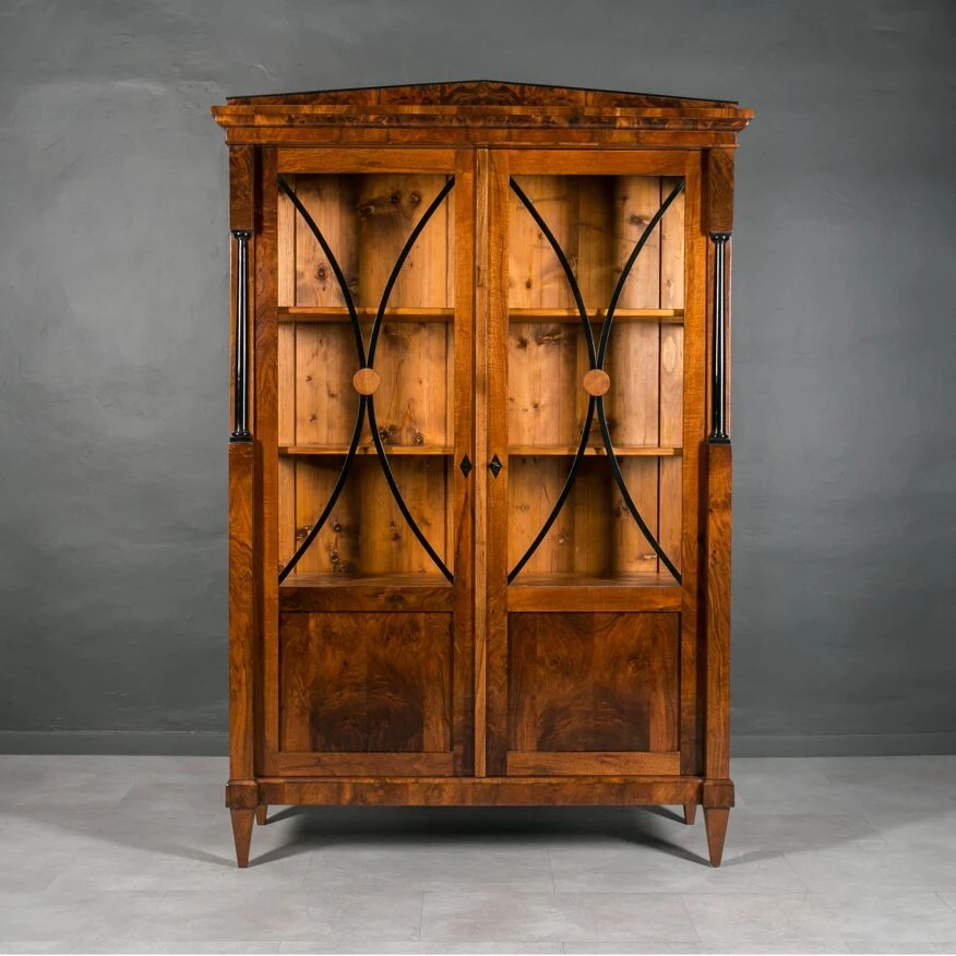 Biedermeier Display Cabinet, Walnut Wood, Germany, 19th Century 14 Biedermeier Display Cabinet, Walnut Wood, Germany, 19th Century - Image 14