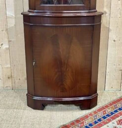 English Mahogany Corner From The 1950s -Bookcases Sales 61012da4 f02c 46c7 adea 45ecac7d92bd
