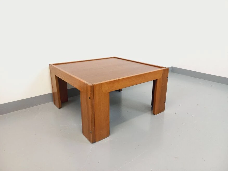 Vintage Italian Square Coffee Table By Afra And Tobia Scarpa For Cassina In Walnut From The 60s 70s 3 Vintage Italian Square Coffee Table By Afra And Tobia Scarpa For Cassina In Walnut From The 60s 70s - Image 3