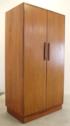 G-Plan Kledingkast 'Ludlow' -Bookcases Sales 621e0390 dfdb 49eb 954f 3c87954fffb2