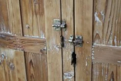 Changing Room 17 Changing Room -Bookcases Sales 6248a404 5b48 4400 930e 3f6c952ba204