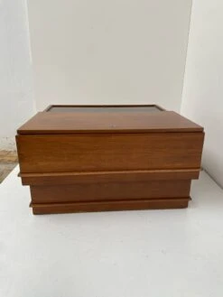 Coffee Table Square -Bookcases Sales 62aaf50b 433c 42a4 8889 9fc9e7bcce88