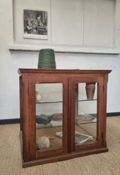 Old Oak Counter Display Case -Bookcases Sales 62df8404 612e 44de b997 1b2e0a0eed4f