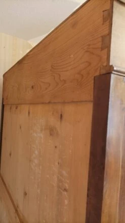 Piedmontese Walnut Wardrobe -Bookcases Sales 66007206 c6d7 41c8 80c0 06a0d5322279