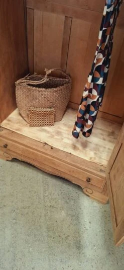 Old Wardrobe -Bookcases Sales 69615d2d 7864 460a b229 60740ad76788