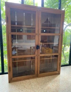 Old Rustic Wooden Display Case -Bookcases Sales 69d14fcd 4ff6 4d22 a6c3 9a9fddecb60d