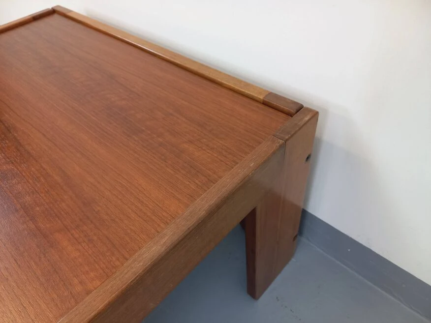 Vintage Italian Square Coffee Table By Afra And Tobia Scarpa For Cassina In Walnut From The 60s 70s 13 Vintage Italian Square Coffee Table By Afra And Tobia Scarpa For Cassina In Walnut From The 60s 70s - Image 13