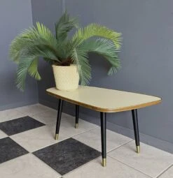 Low Yellow Formica Side Table 1960s -Bookcases Sales 6e94d43f 279c 4db9 b556 08ce2eaac0d6