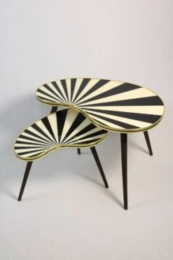 Small Side Table, Kidney Shaped, Black-White Stripes, 3 Elegant Legs, 50s Style -Bookcases Sales 73d7b631 d1ed 4dcc b843 b08e41f31d39