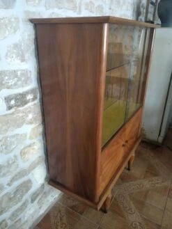 Vintage Display Cabinet From The 60s 22 Vintage Display Cabinet From The 60s -Bookcases Sales 74371ad1 82b1 4e92 b899 f610991eb659