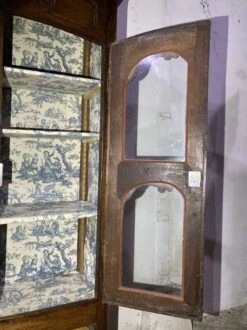 Large Old 18th Century Window -Bookcases Sales 75884360 0b46 459c b8a6 427ef99d47bf