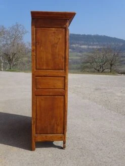 Light Wooden Cupboard, Very Old 32 Light Wooden Cupboard, Very Old -Bookcases Sales 77903bd8 8490 4230 980e 986d38012a6f