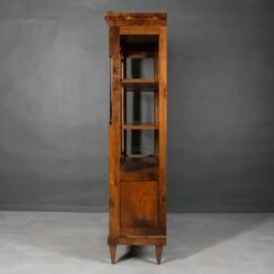 Biedermeier Display Cabinet, Walnut Wood, Germany, 19th Century 23 Biedermeier Display Cabinet, Walnut Wood, Germany, 19th Century -Bookcases Sales 788406f4 f56b 440d 8990 744975fd4d25