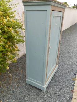 Parisian Wardrobe - Vintage Bonnetière -Bookcases Sales 790584c2 1274 4c6d 9e87 31a6b8da3771