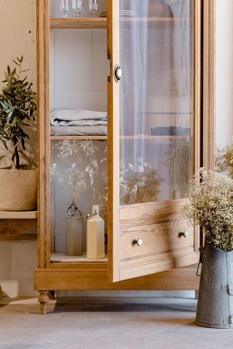 Linen Shelf/ Oak Display Case 17 Linen Shelf/ Oak Display Case - Image 17