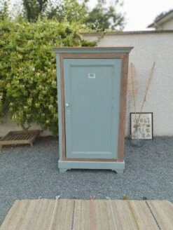Parisian Wardrobe - Vintage Bonnetière -Bookcases Sales 7a99b109 76c2 478c 8e43 ad35ac252ab6