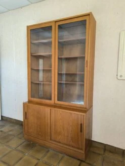 Hundevad Scandinavian Display Bookcase -Bookcases Sales 7dd46623 640b 4aad 9c34 6d56cff2c704