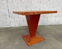 Pair Of Tolix Kub Model Tables From The 1950s -Bookcases Sales 7edbeee8 13d0 4816 9f74 b496c505ac37