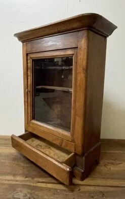 Verriot Or Walnut Display Case 22 Verriot Or Walnut Display Case -Bookcases Sales 8267e62b 5116 4542 9ac0 8668e0416bc3