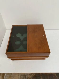 Coffee Table Square -Bookcases Sales 82816b4a d4aa 47ad 9f5a 998935af94ef