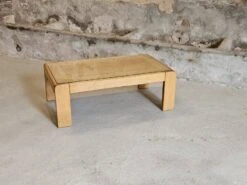 Designer Coffee Table 1970-1980 In Kois Elm And Glass -Bookcases Sales 8346e114 81d0 4ae8 91a2 2a0e340a347b