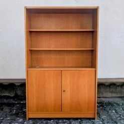 Vintage Golden Oak Bookcase -Bookcases Sales 837ba99f e8c7 4862 a093 dfd908132fbe