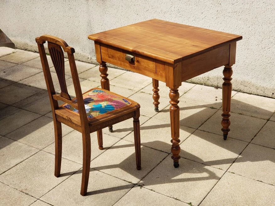 Side Table Or Small Desk With Chair 5 Side Table Or Small Desk With Chair - Image 5