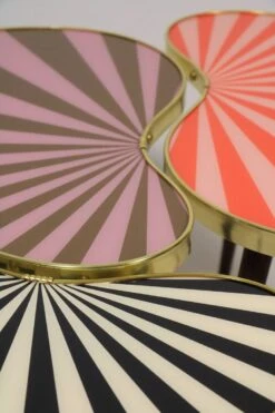 Small Side Table, Kidney Shaped, Black-White Stripes, 3 Elegant Legs, 50s Style -Bookcases Sales 85a0b37a 975e 40f7 a176 f8d81ce8d1f3