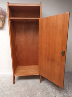 Wing-shaped Locker Cabinet From The 1950s -Bookcases Sales 86d06dc3 bc87 4680 b3fd ac90e285fd22