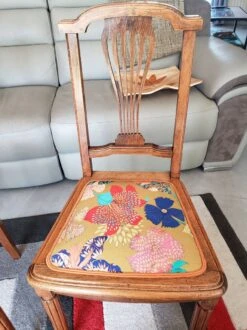 Side Table Or Small Desk With Chair 14 Side Table Or Small Desk With Chair -Bookcases Sales 8766546a be9e 41e0 a631 888777ca8062