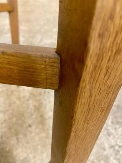 Modernist Table -Bookcases Sales 88c4bf63 f54b 43fa a837 59a814bac3f5