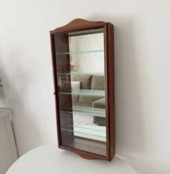 Vintage Wall Display Case From The 60s -Bookcases Sales 88ea3232 2853 4793 a124 63da5800e704