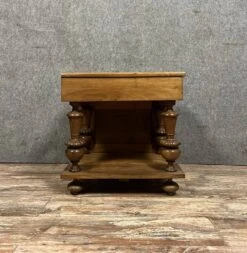 Renaissance Style Display Case In Solid Walnut Circa 1850 -Bookcases Sales 8f6c4387 6891 438b 992c f86ffc93ea47