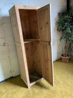 Brut 1-door Wooden Wardrobe -Bookcases Sales 902f5199 5e61 43f9 a2bd 92602de3276f