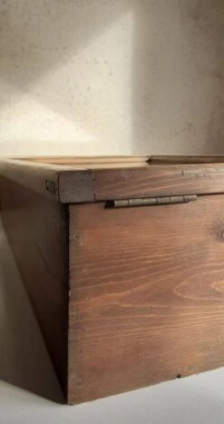 Old Sloping Fir Display Case -Bookcases Sales 90e525b5 1914 4aca a3b4 15b1c9ae8431