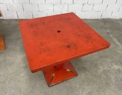 Pair Of Tolix Kub Model Tables From The 1950s -Bookcases Sales 91ec45e2 918f 468d aa7e 37c506183df6